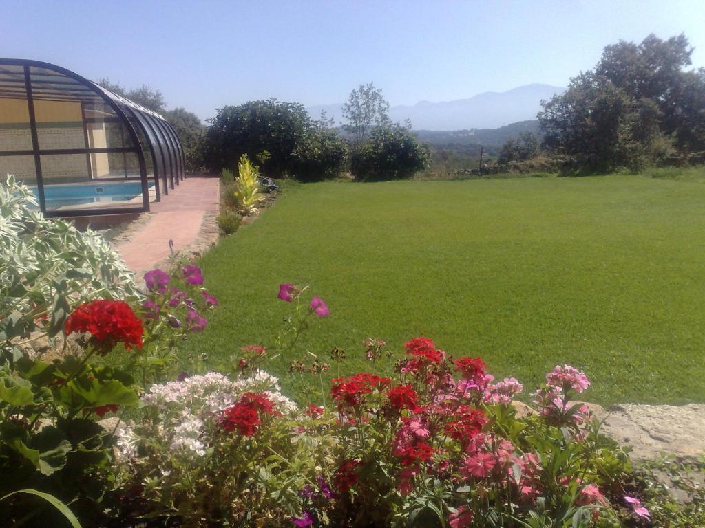 Apartamentos El Jardin Del Poeta Guijo de Granadilla Værelse billede